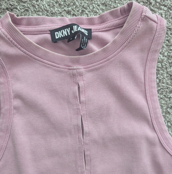 DKNY Pink Women's Triple-Slit Ribbed-Knit Tank Top - Picture 3 of 7